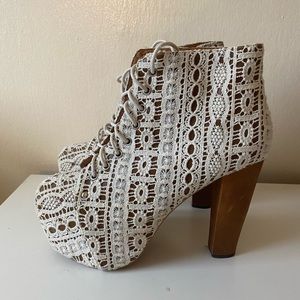 Jeffrey Campbell Crochet Lita Platforms Size 8